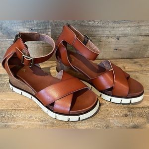 MIA Laurie Wedge Sandals 9m